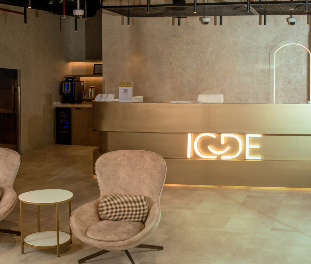 How A Dentist Clinic Educates Patients About Proper Oral Hygiene