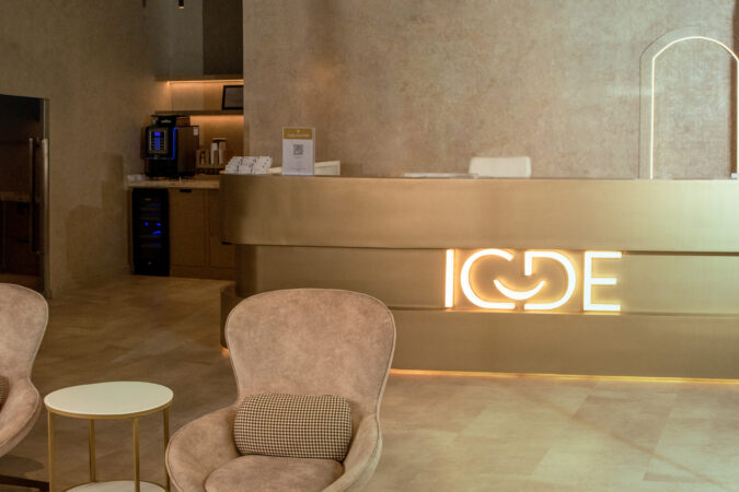 How A Dentist Clinic Educates Patients About Proper Oral Hygiene